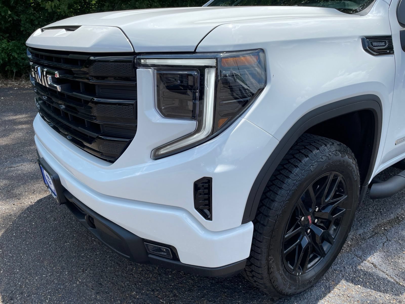 2026 GMC Sierra 1500 Elevation - Photo 11