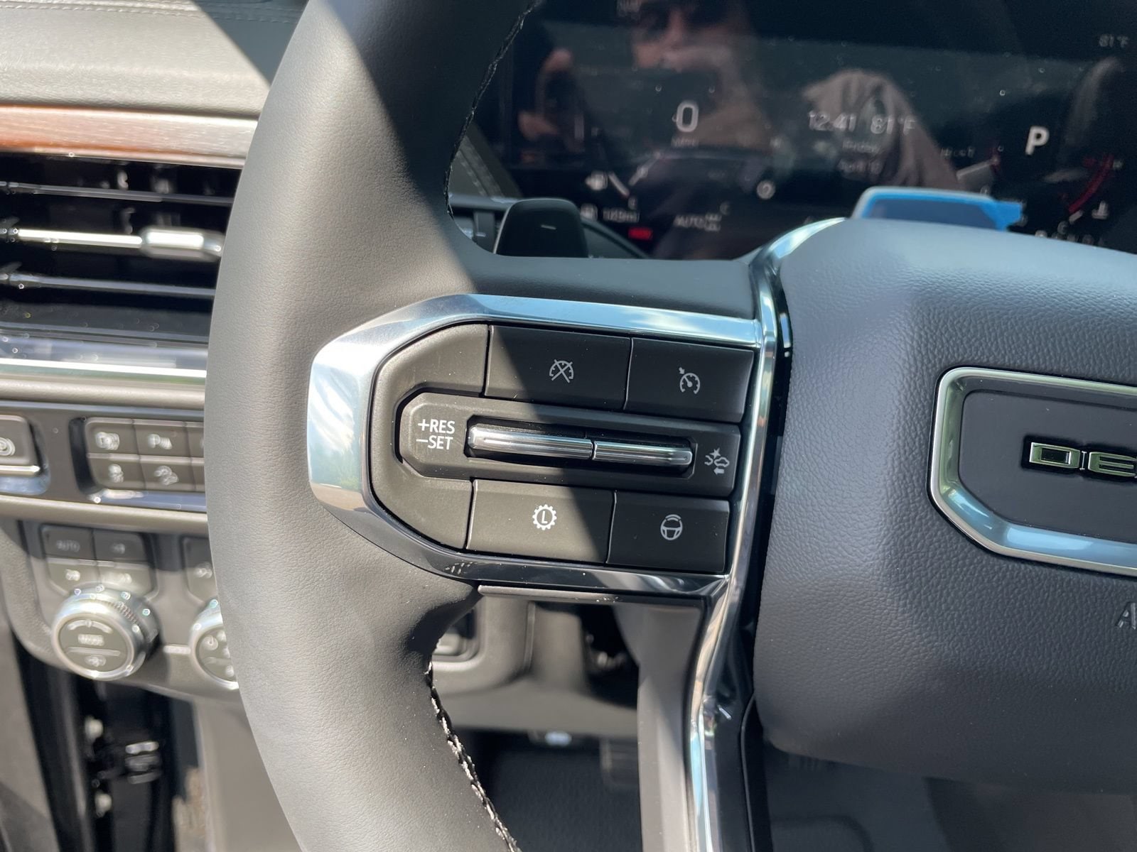 2026 GMC Yukon Denali - Photo 20