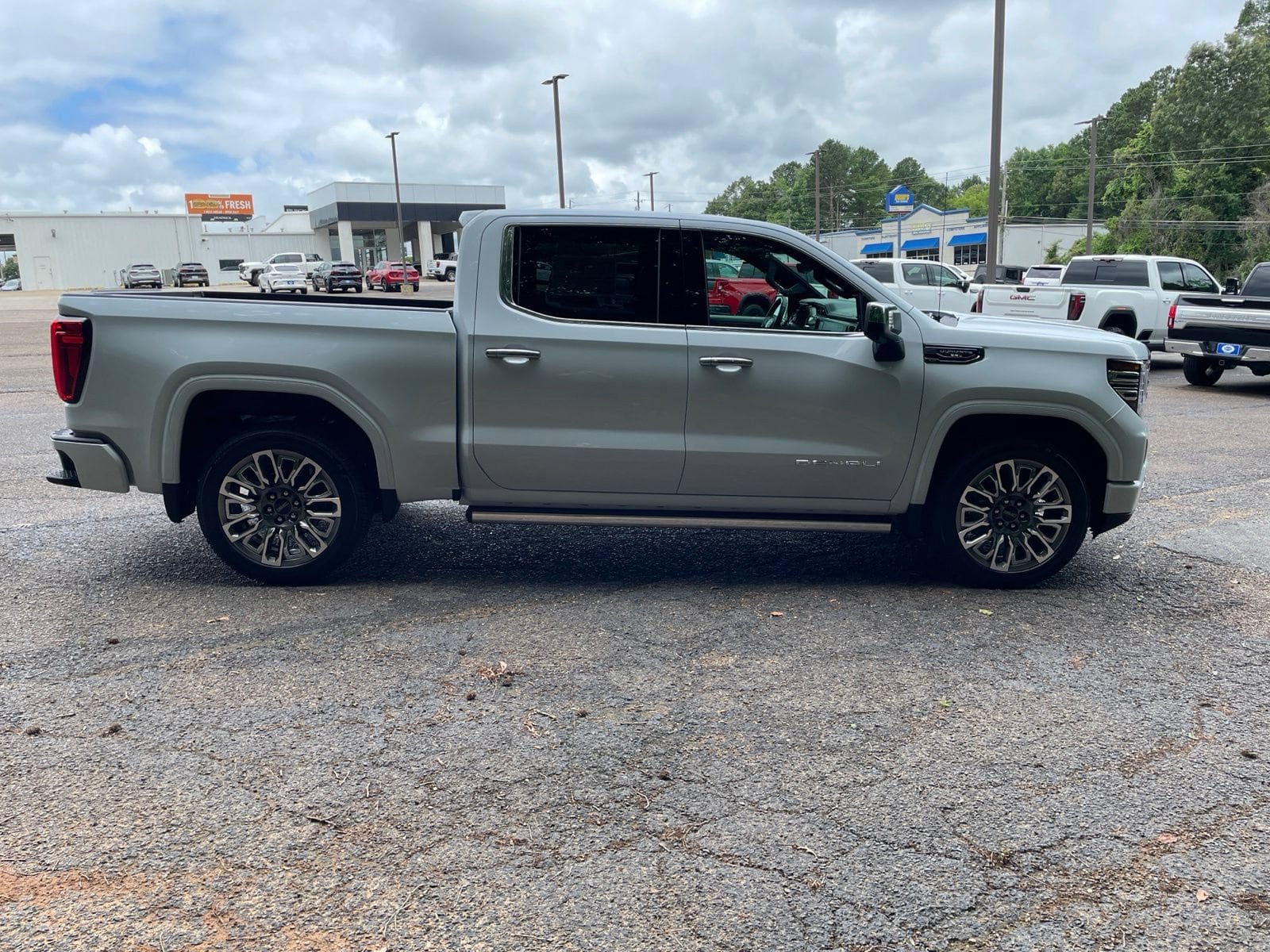 2026 GMC Sierra 1500 Denali Ultimate - Photo 7