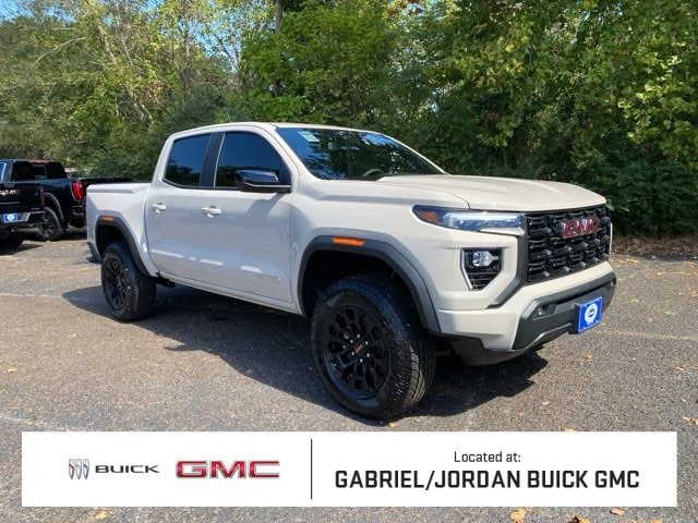 2026 GMC Canyon Elevation's photo