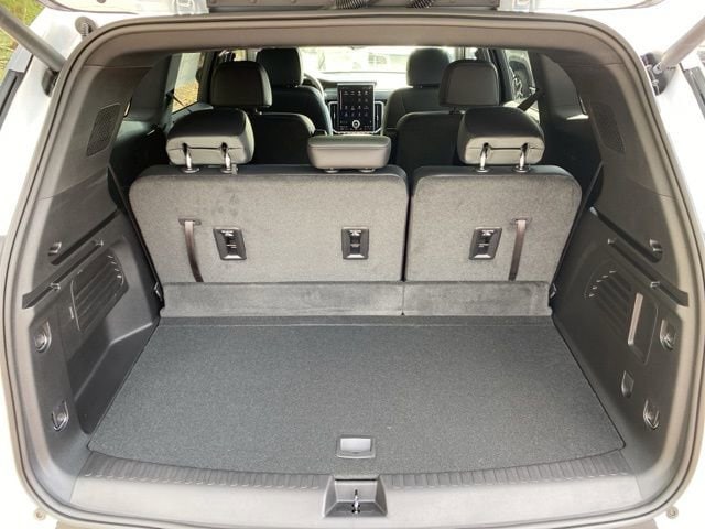 2026 GMC Acadia AT4 - Photo 34