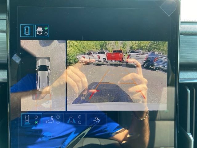2026 GMC Acadia AT4 - Photo 21