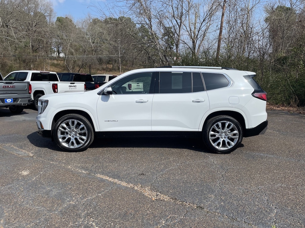 Used 2024 GMC Acadia Denali SUV