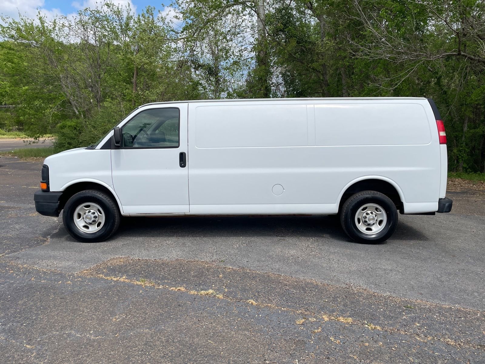 Used 2003 Chevrolet Express Cargo Base with VIN 1GCHG39U731158646 for sale in Kilgore, TX