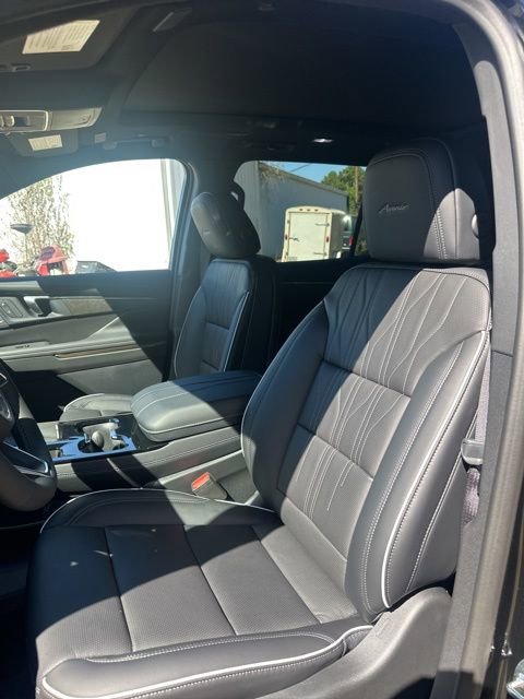 2026 Buick Enclave Avenir - Photo 10