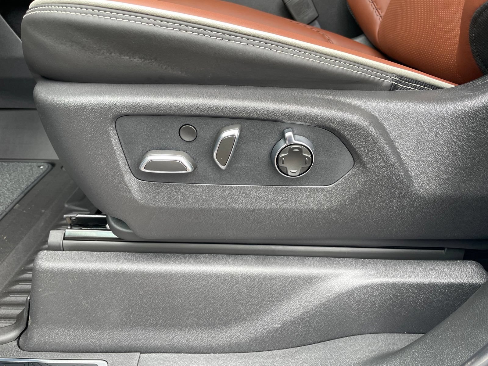 2026 GMC Sierra 1500 Denali Ultimate - Photo 15
