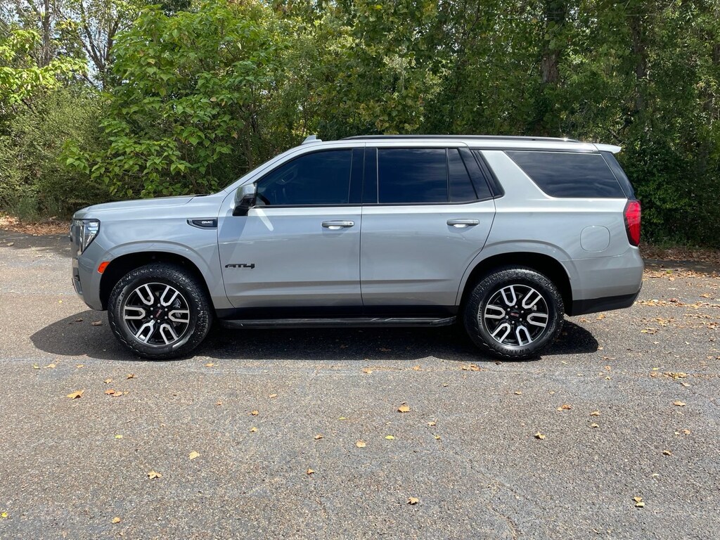 Used 2024 GMC Yukon AT4 SUV