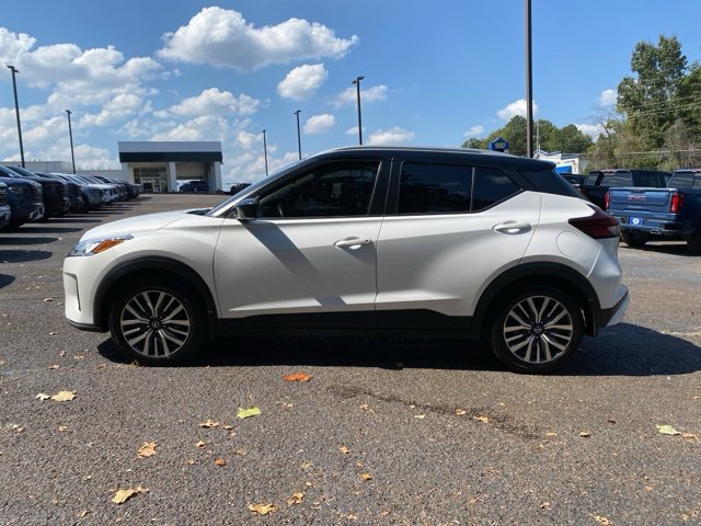 2021 Nissan Kicks SV photo 3