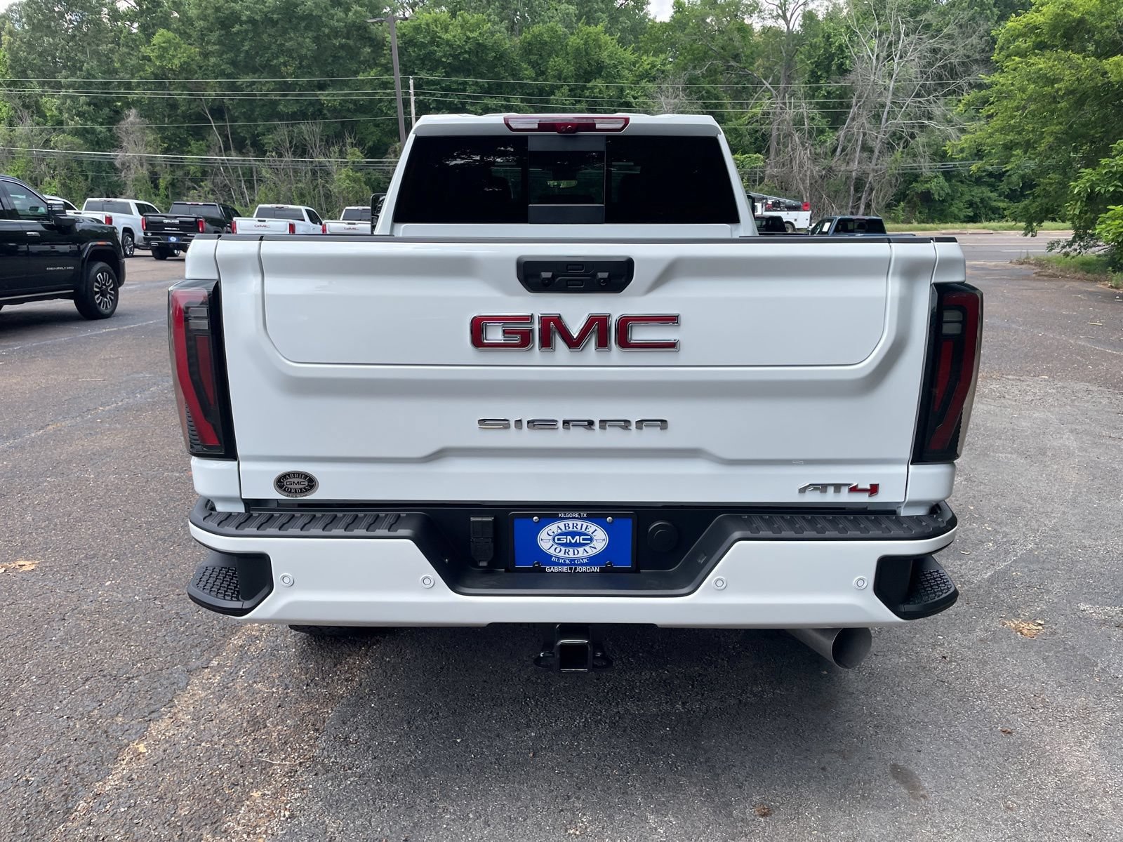 2026 GMC Sierra 2500HD AT4 - Photo 5