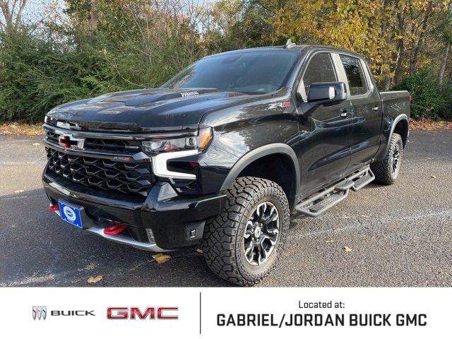 2024 Chevrolet Silverado 1500 ZR2's photo