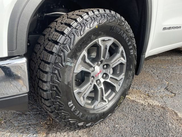 2026 GMC Sierra 1500 Pro - Photo 10