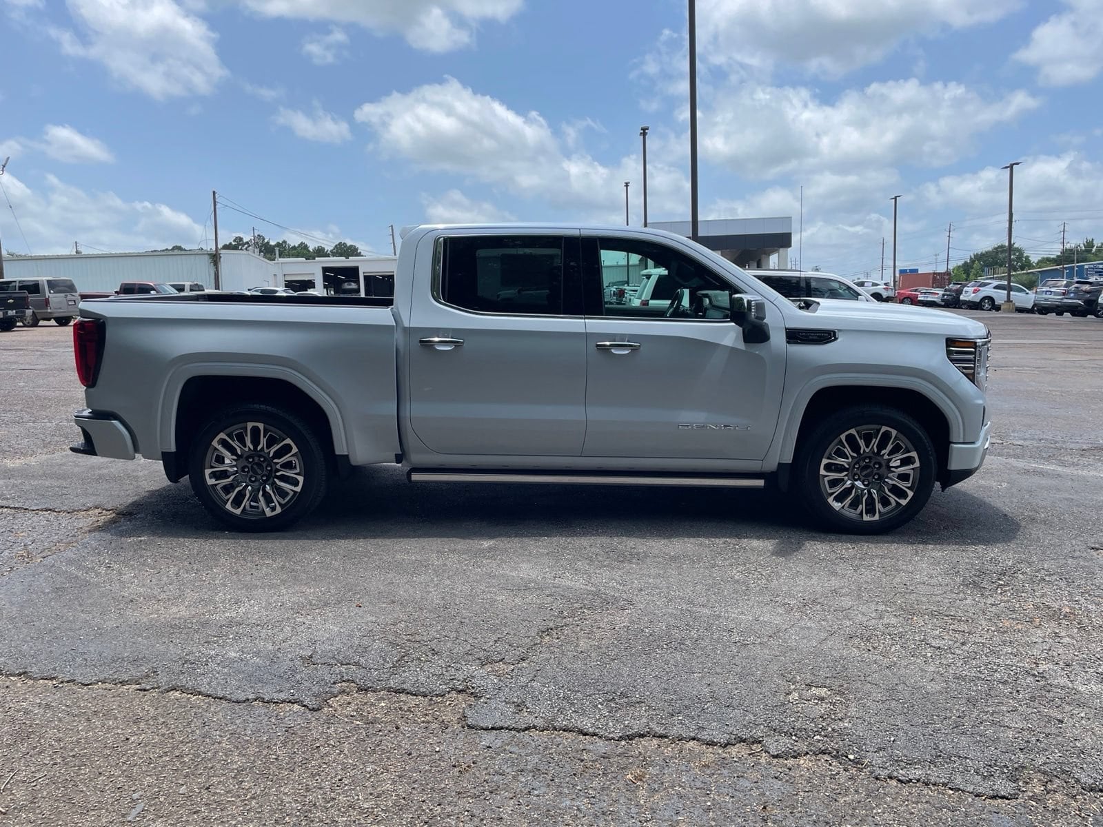 2026 GMC Sierra 1500 Denali Ultimate - Photo 7