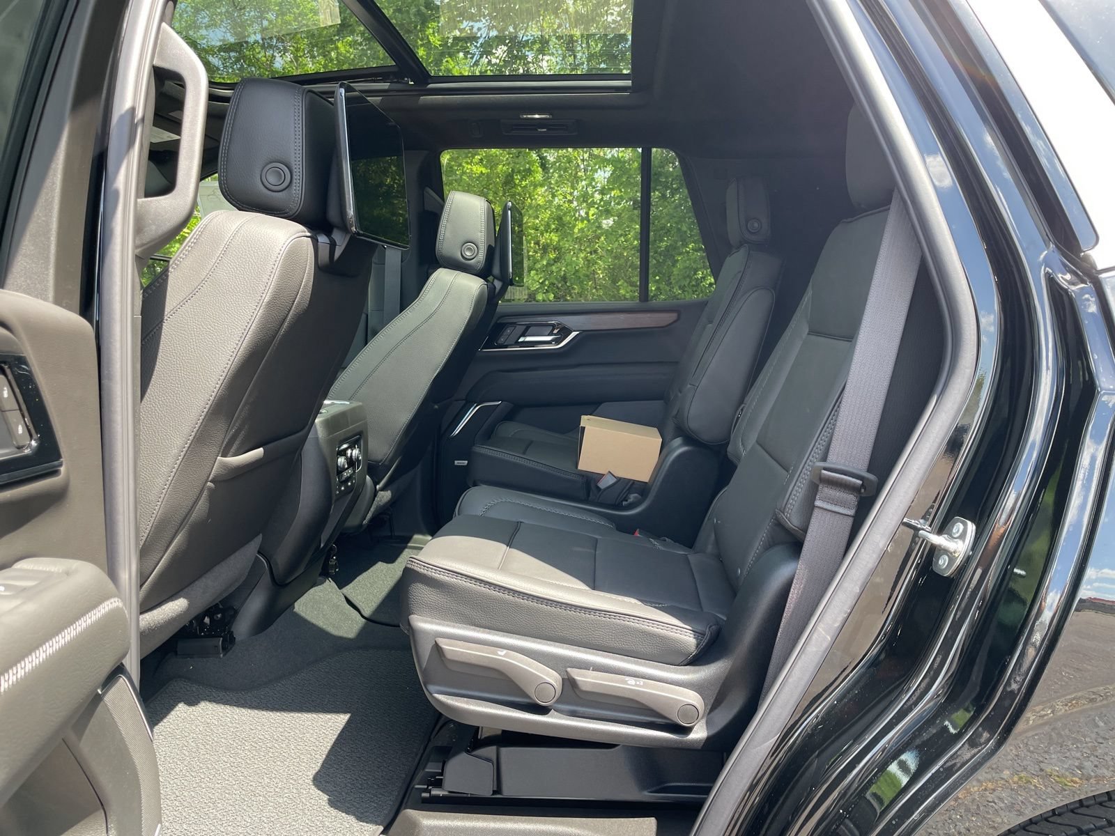 2026 GMC Yukon Denali - Photo 34