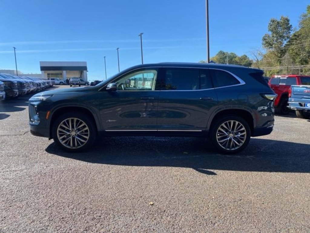 New 2026 Buick Enclave Avenir SUV