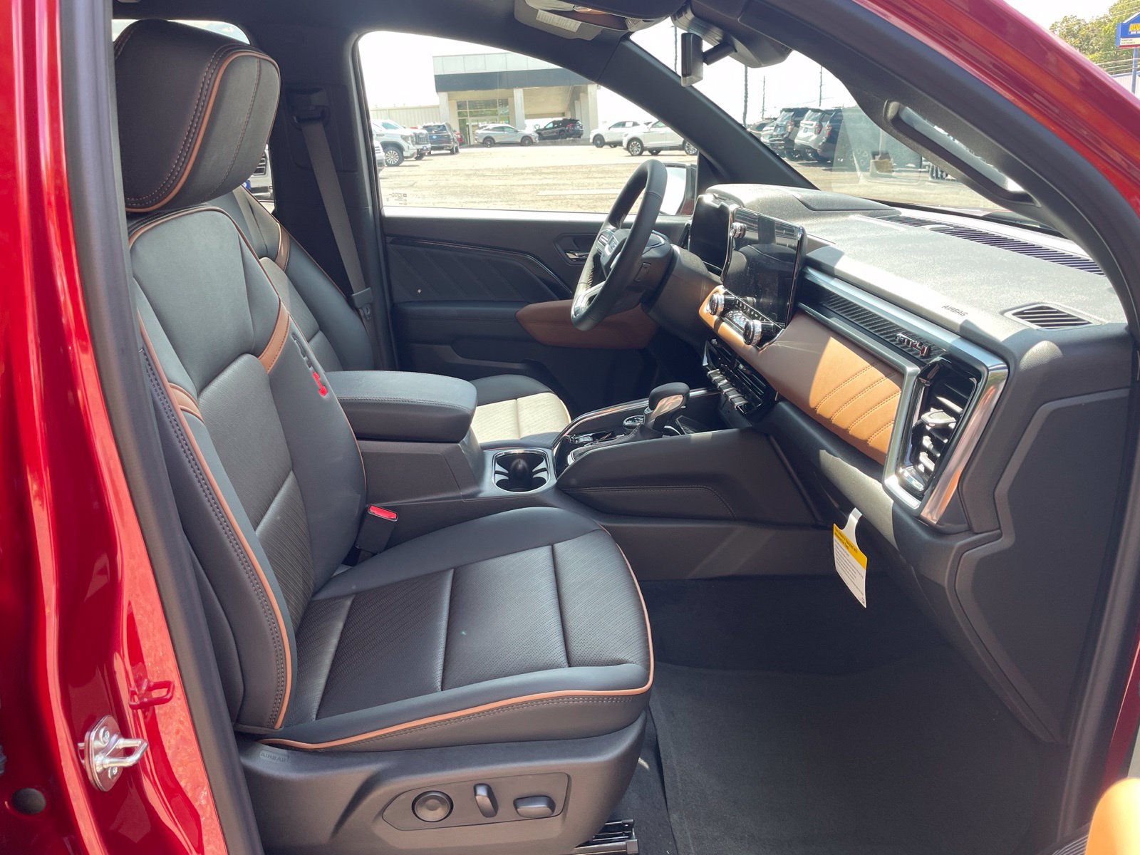 2026 GMC Canyon AT4 - Photo 36