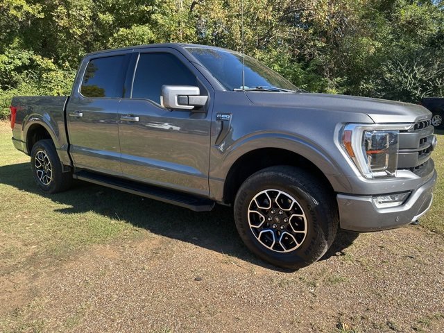 2022 Ford F-150 Lariat photo 2