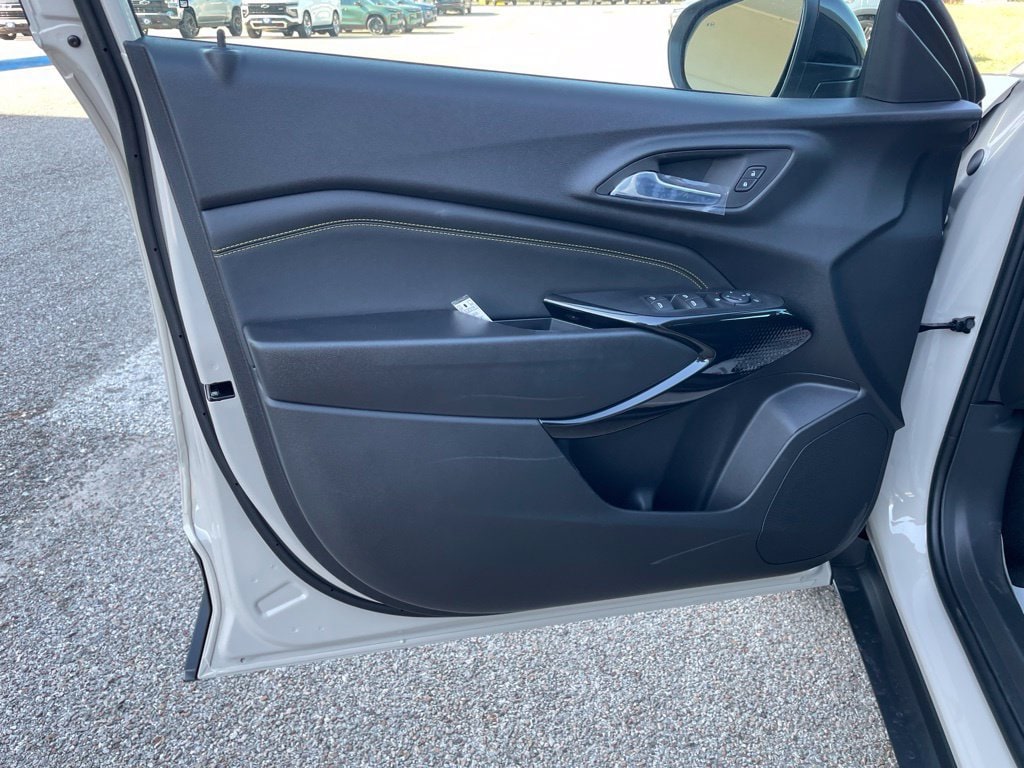 2026 Chevrolet Trax Activ - Photo 15