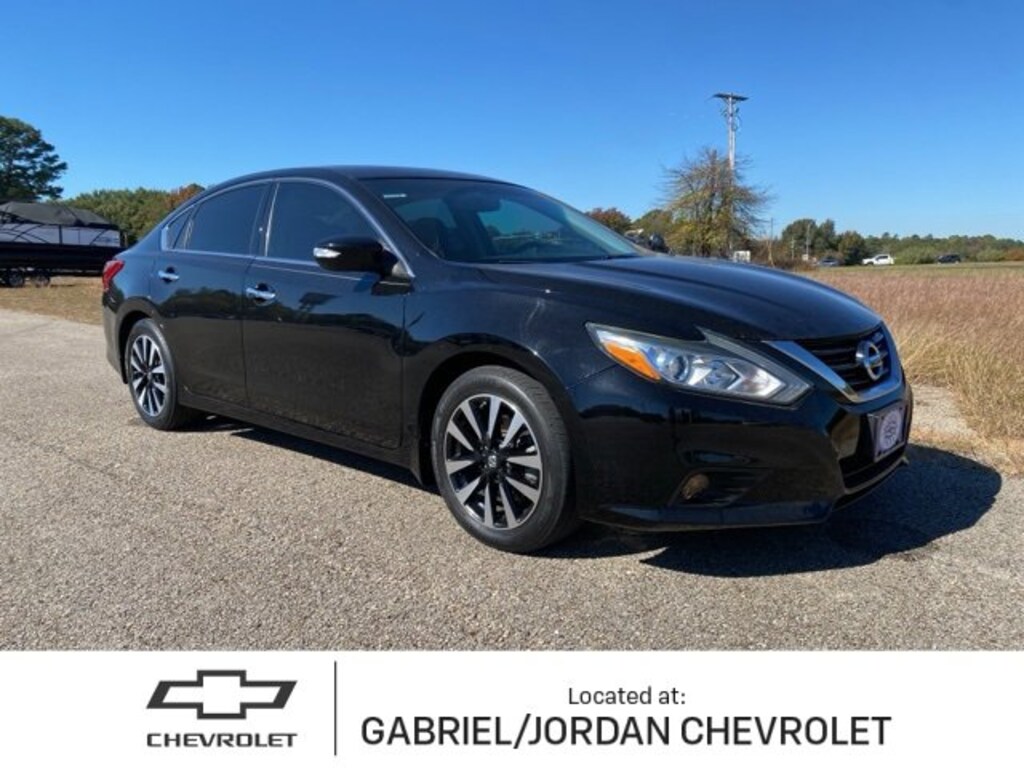 Used 2018 Nissan Altima 2.5 SV Sedan