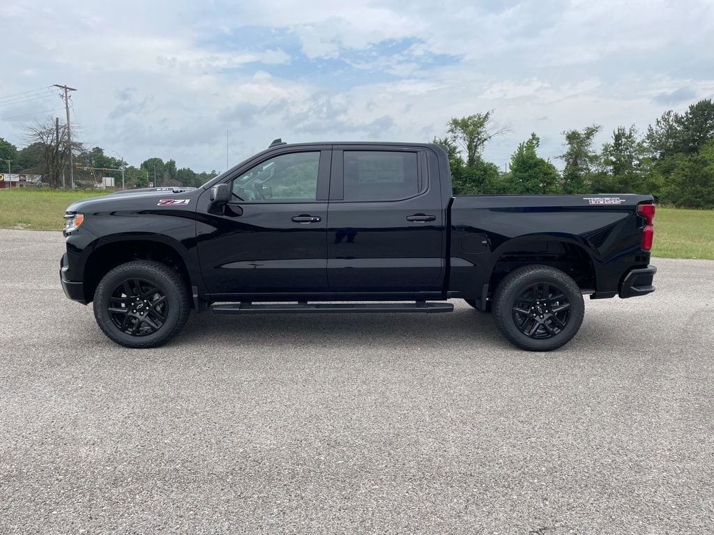 2026 Chevrolet Silverado 1500 LT Trail Boss - Photo 2
