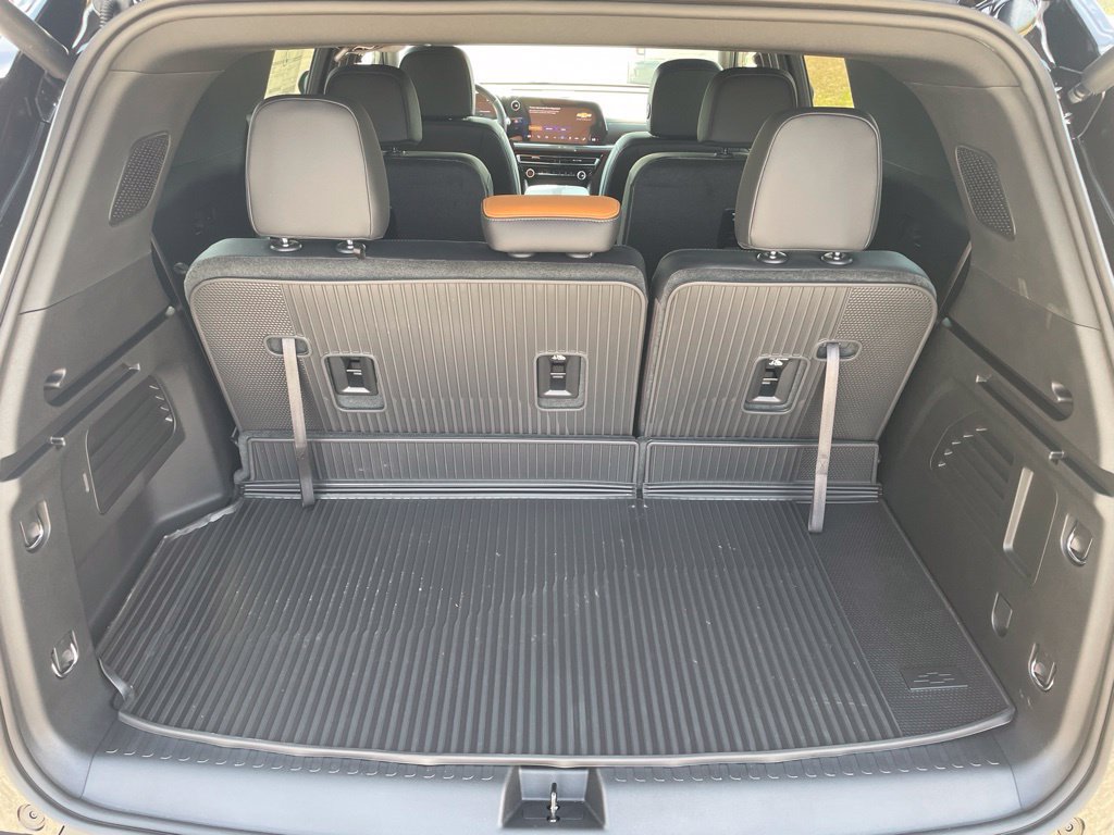 2027 Chevrolet Traverse Z71 - Photo 35