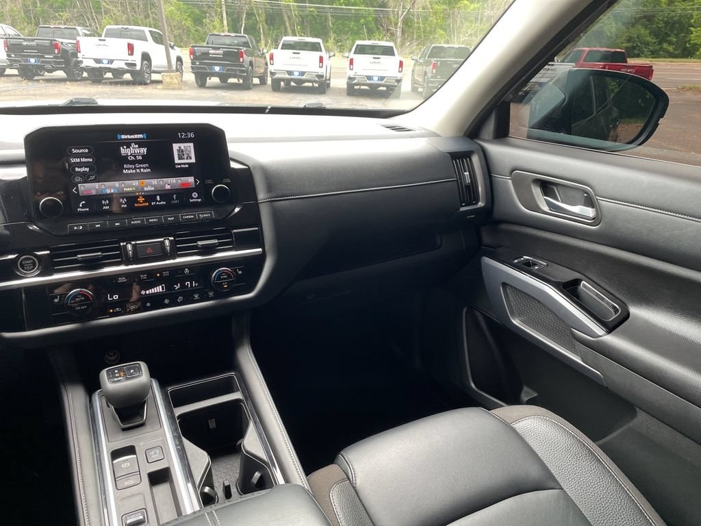2023 Nissan Pathfinder SL - Photo 31