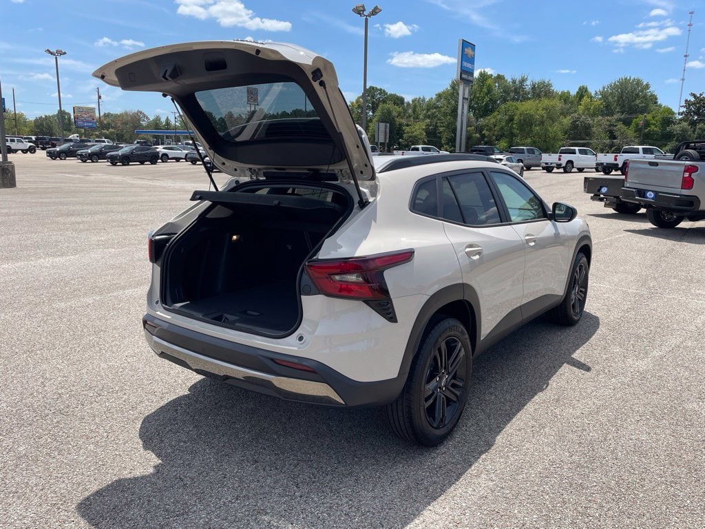 2026 Chevrolet Trax Activ - Photo 37