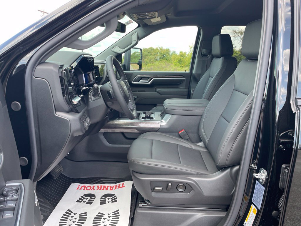 2026 Chevrolet Silverado 2500 HD LTZ - Photo 14
