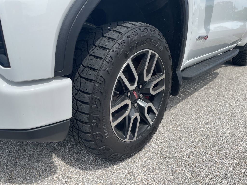 2023 GMC Sierra 1500 AT4 - Photo 9
