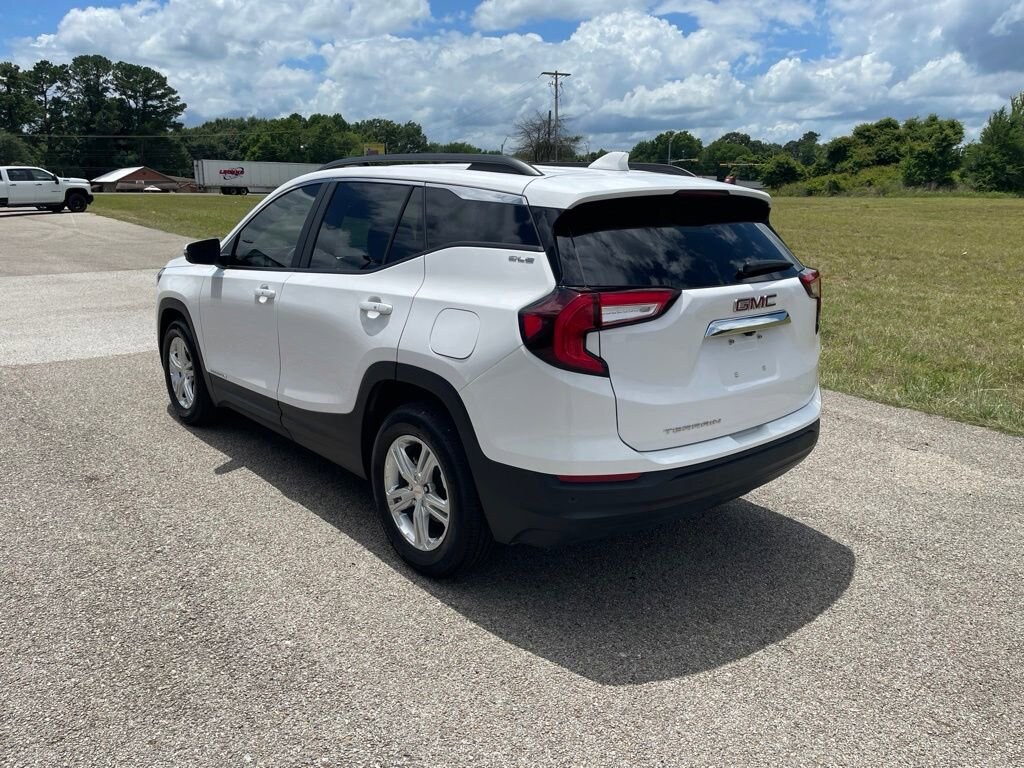 Used 2024 GMC Terrain SLE SUV