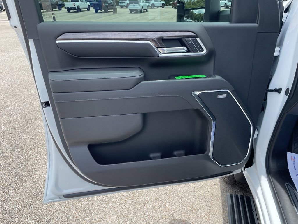 2026 Chevrolet Silverado 3500 HD LTZ - Photo 13