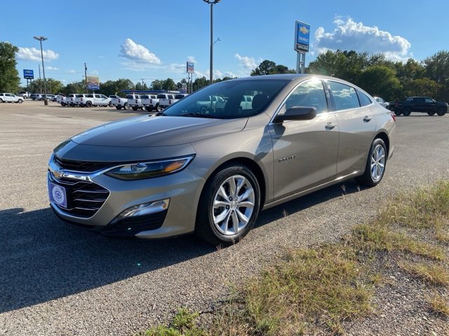 2024 Chevrolet Malibu 1LT photo 2