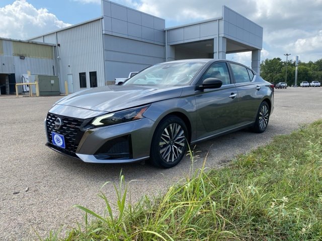 2024 Nissan Altima 2.5 SV photo 3