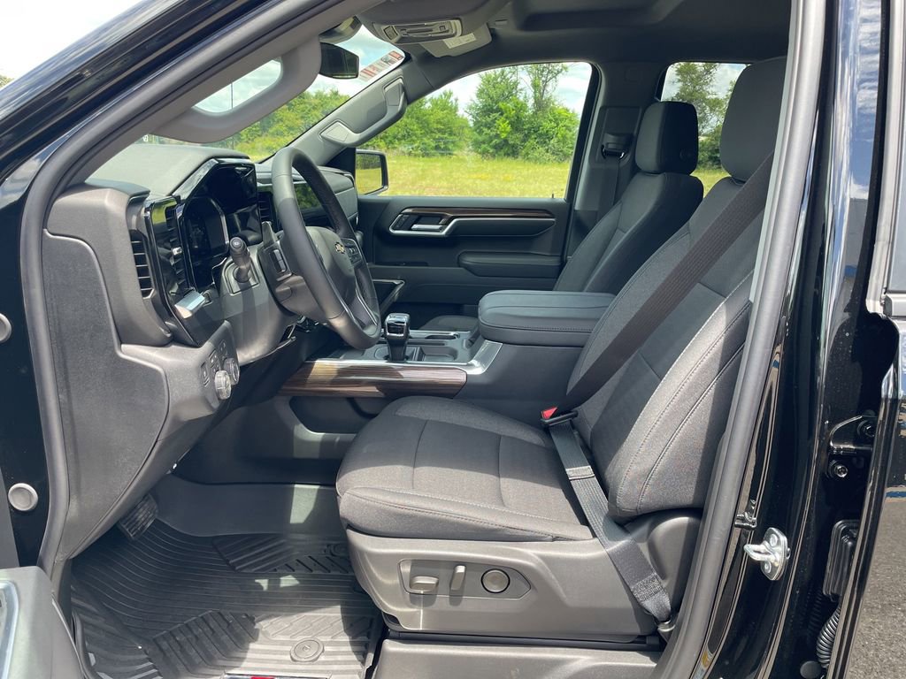 2026 Chevrolet Silverado 1500 LT - Photo 11
