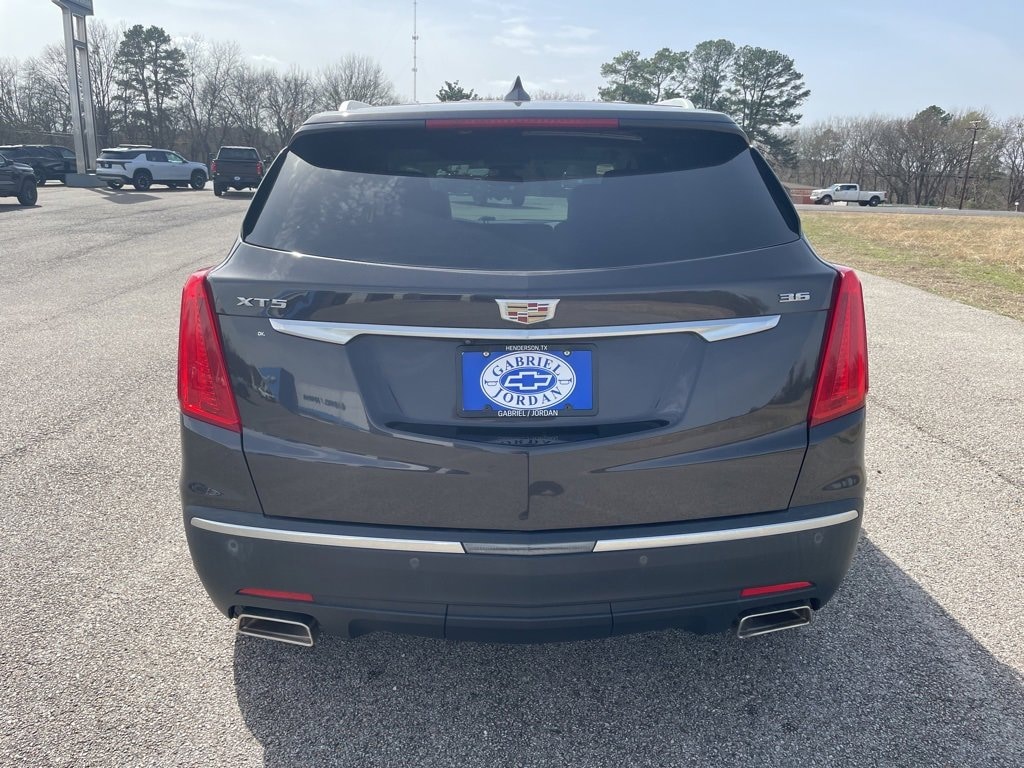 Used 2019 CADILLAC XT5 Luxury FWD SUV