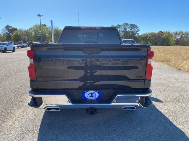 2026 Chevrolet Silverado 1500 LTZ photo 4