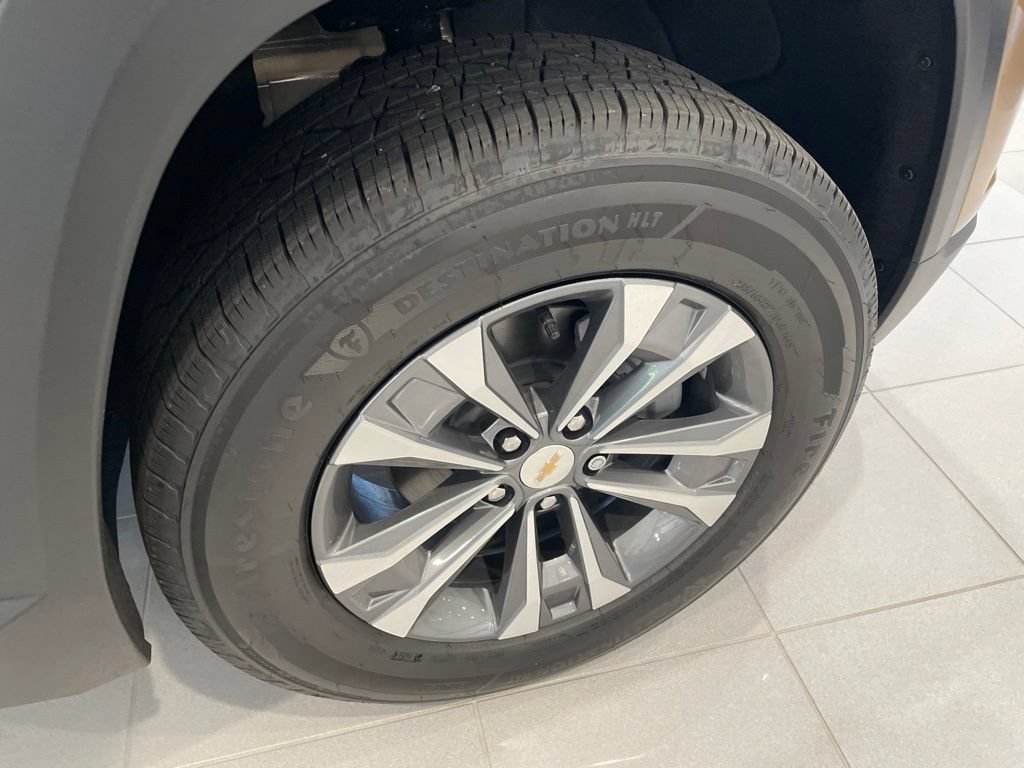 2027 Chevrolet Equinox LT - Photo 3