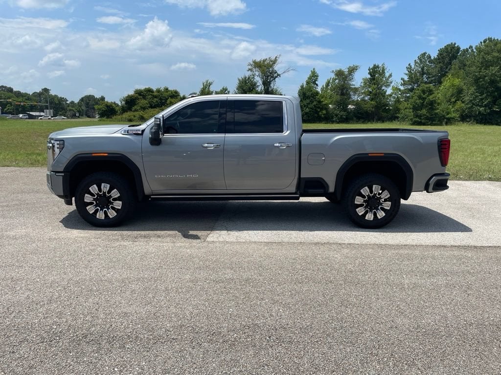 Used 2025 GMC Sierra 2500 HD Denali Truck Crew Cab