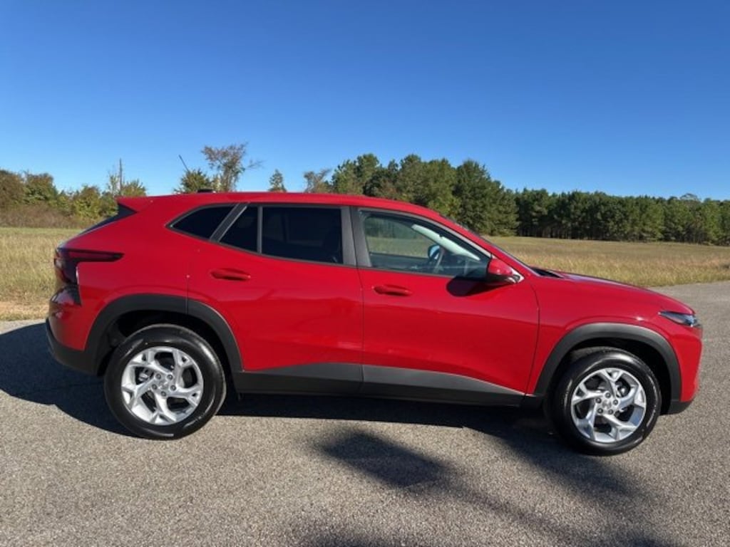 New 2026 Chevrolet Trax LS SUV