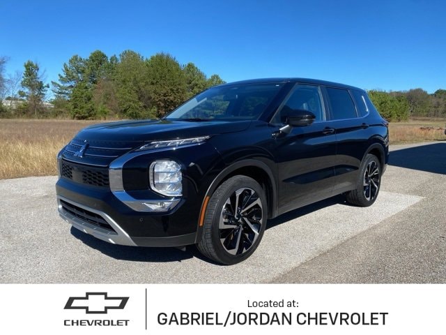 2024 Mitsubishi Outlander SE's photo