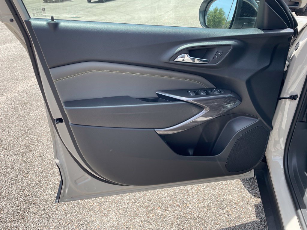 2026 Chevrolet Trax Activ - Photo 15