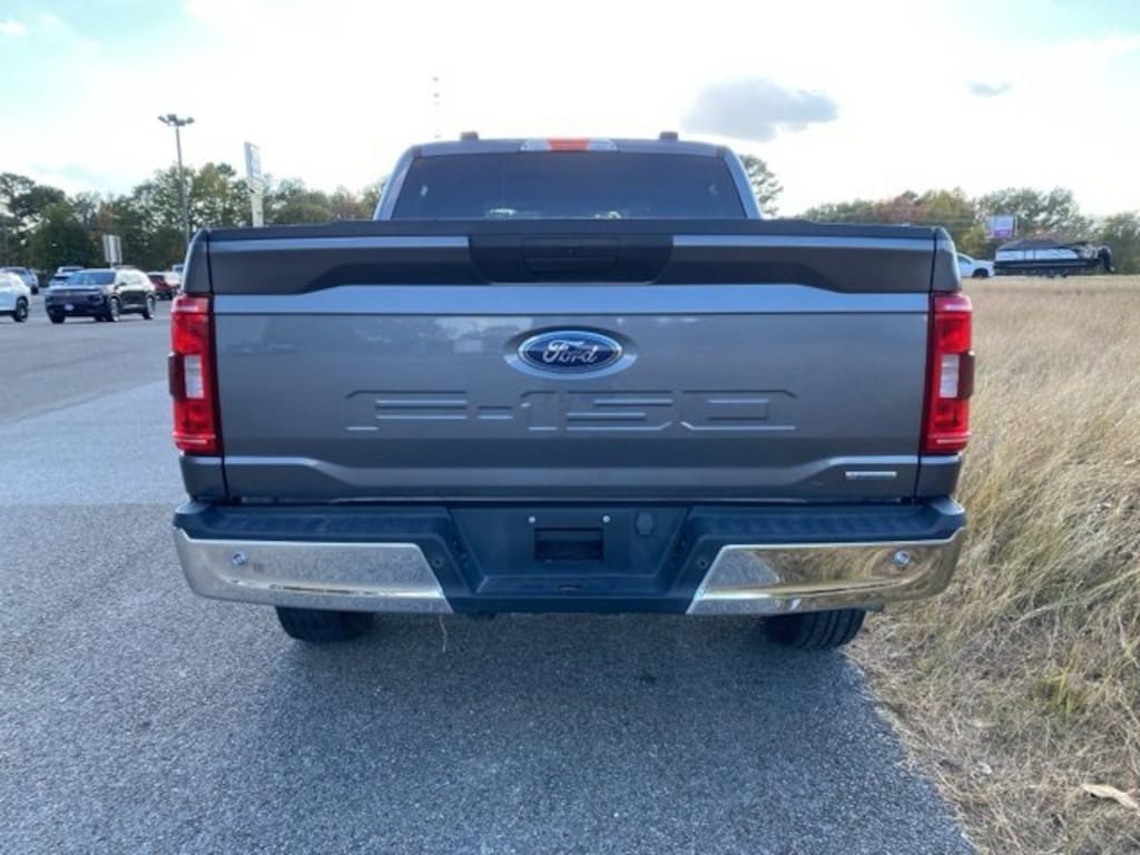 Used 2021 Ford F-150 XLT Truck SuperCrew Cab