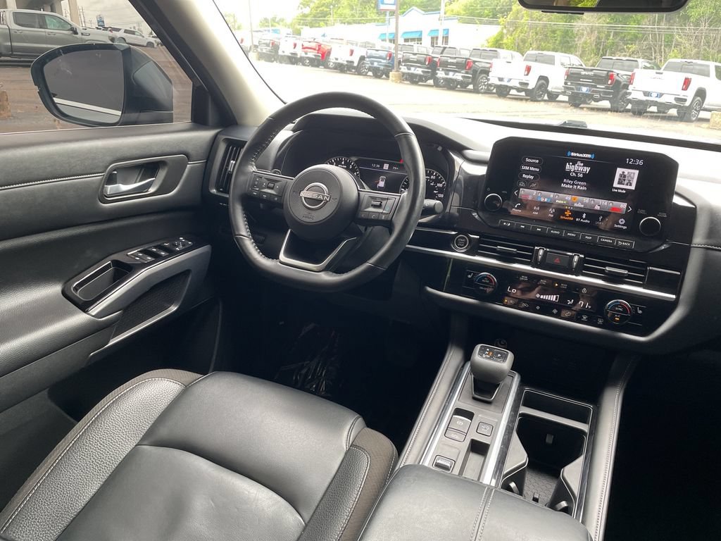2023 Nissan Pathfinder SL - Photo 32