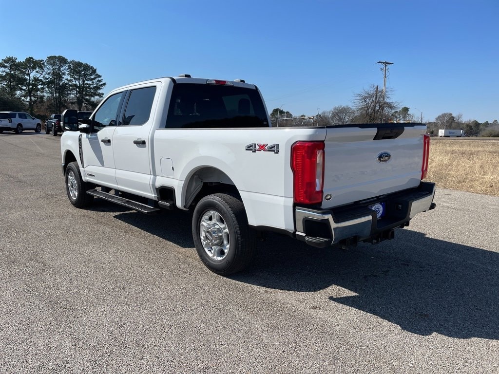 Used 2025 Ford Super Duty F-350 SRW XL Truck Crew Cab