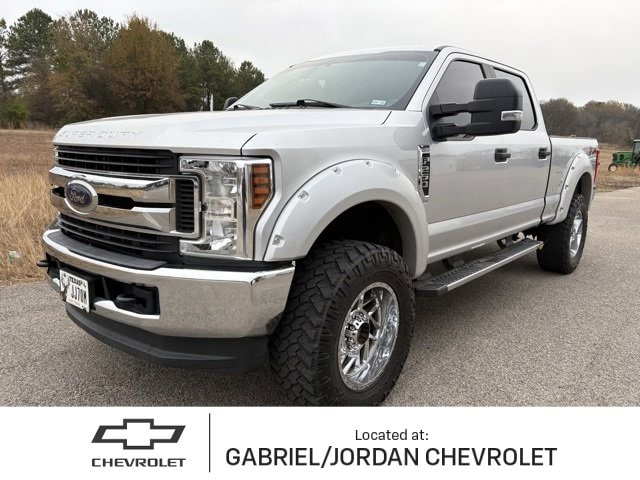 2019 Ford F-250 Super Duty XL's photo