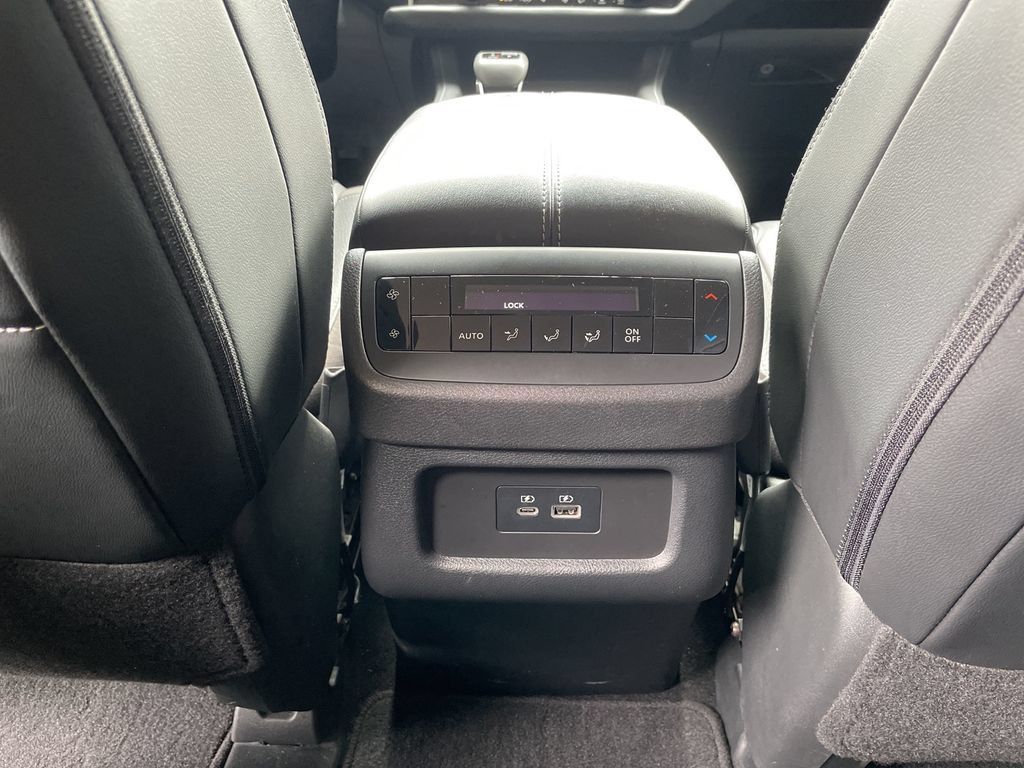 2023 Nissan Pathfinder SL - Photo 33