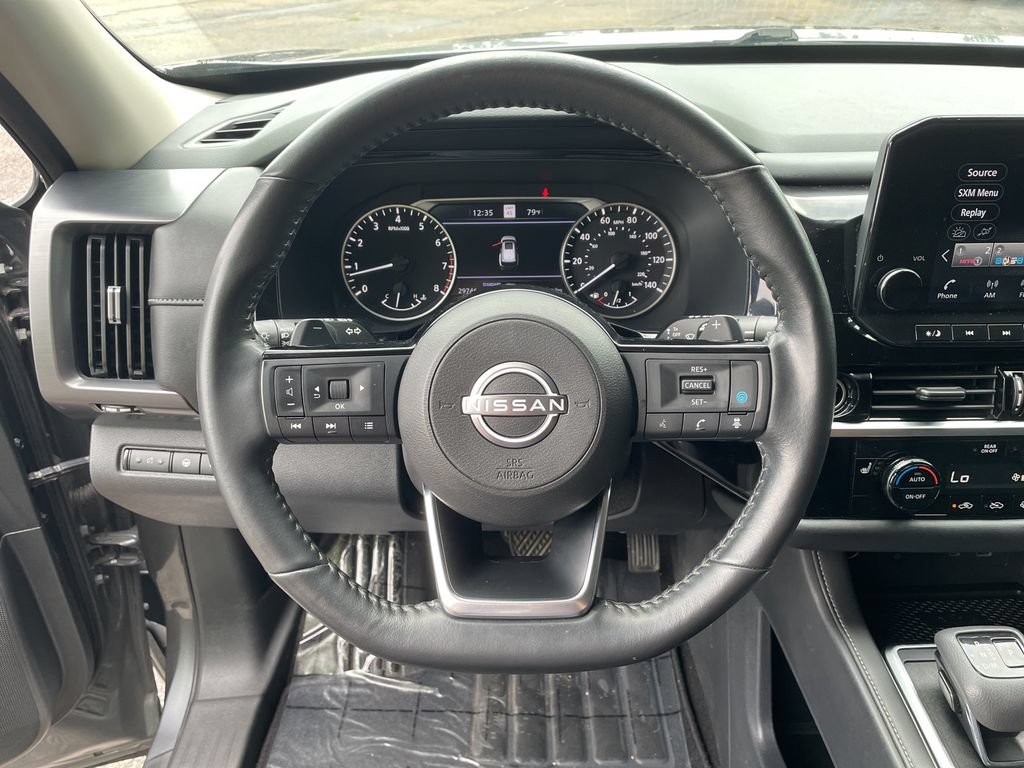 2023 Nissan Pathfinder SL - Photo 18