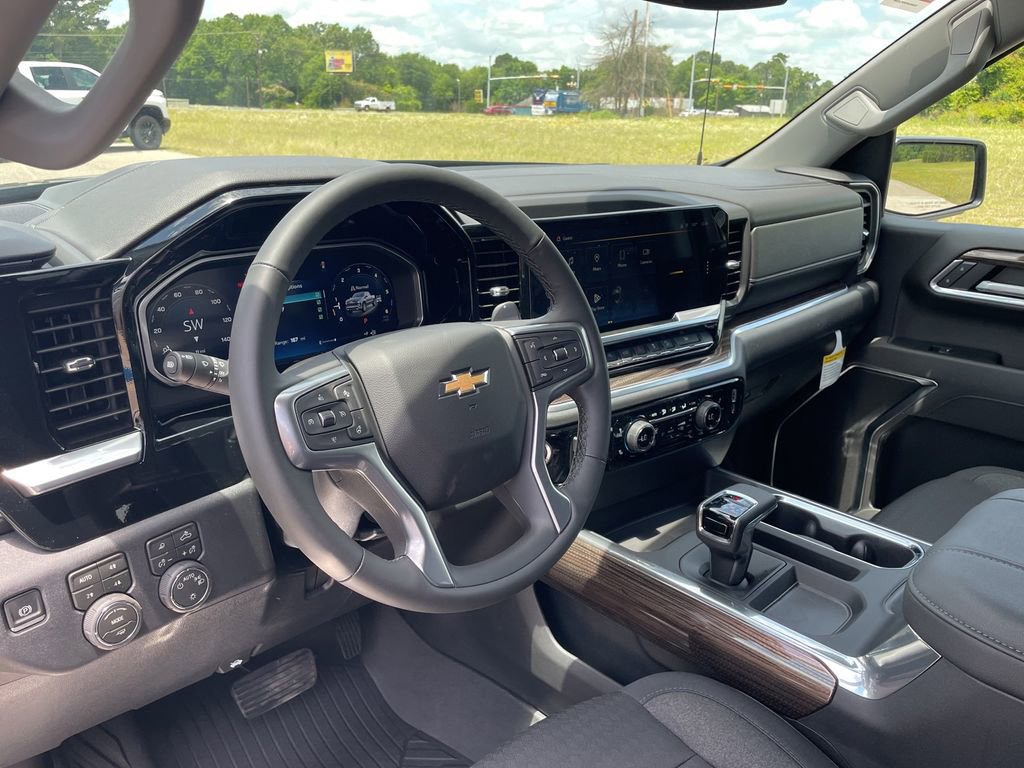 2026 Chevrolet Silverado 1500 LT - Photo 18