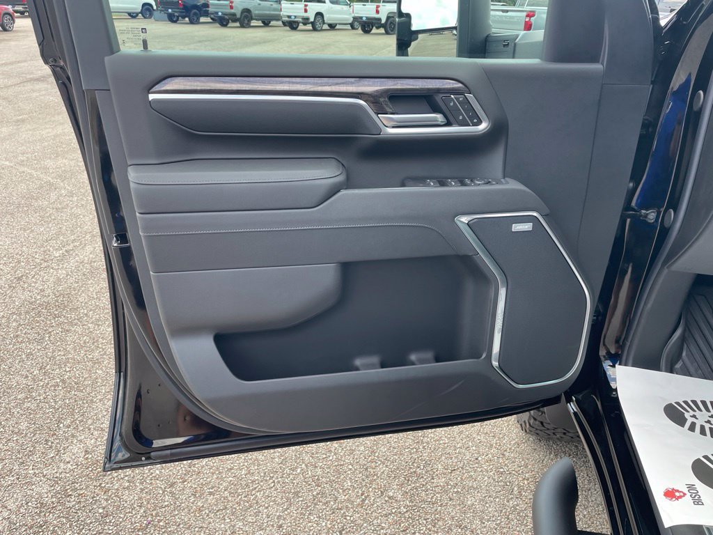 2026 Chevrolet Silverado 2500 HD LTZ - Photo 17