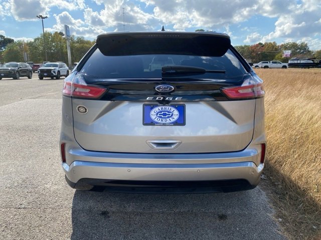 2023 Ford Edge ST photo 2