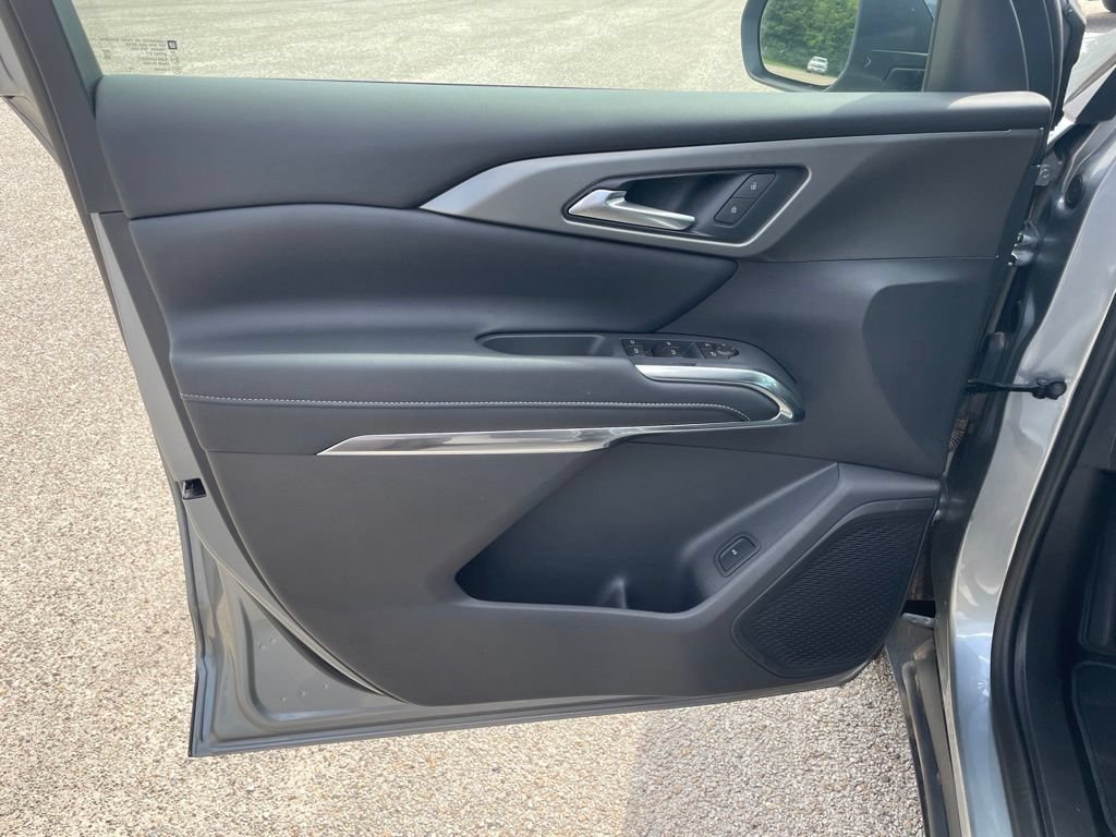 2026 Chevrolet Traverse LT - Photo 17